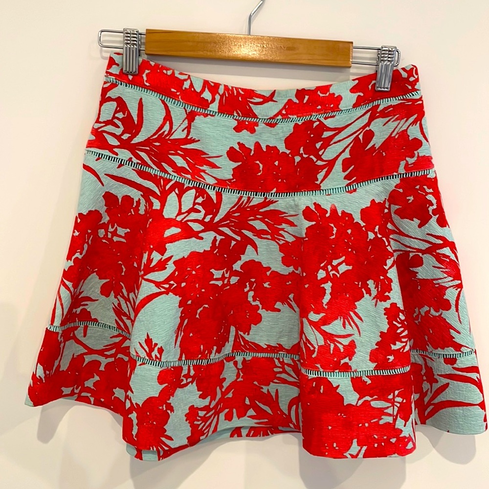 Banana Republic mini floral skirt. Size 0